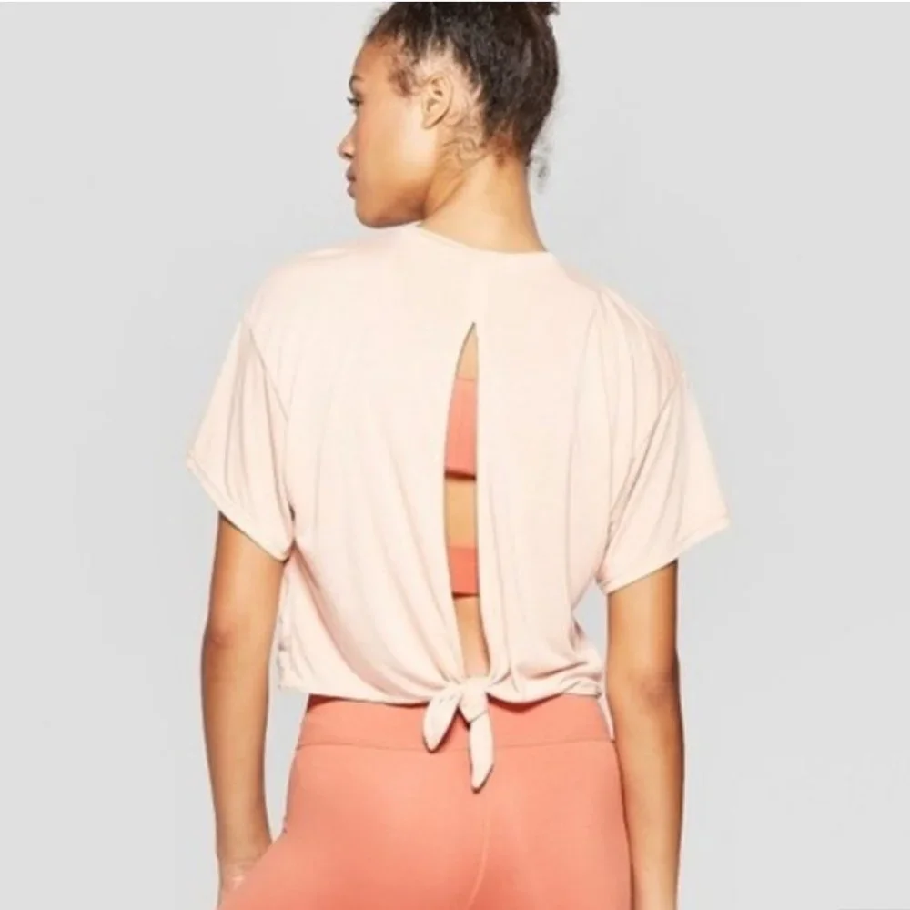 Cropped Open Back T-Shirt - Picture 3 of 3